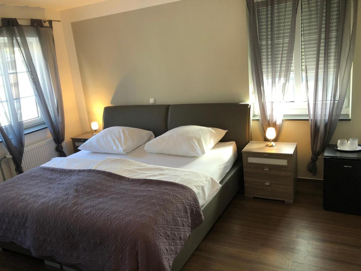 Hotel Restaurant Dalmacija Gangelt Kültér fotó